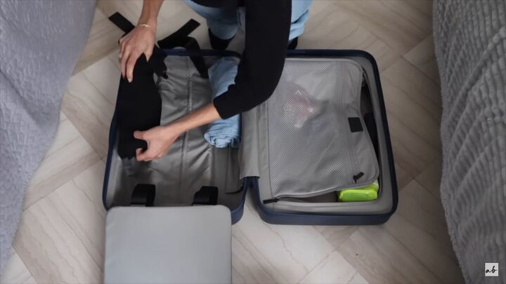 Without Packing How I Packed Over 20 Looks in One Carry-On Bag (Without Packing Cubes ...